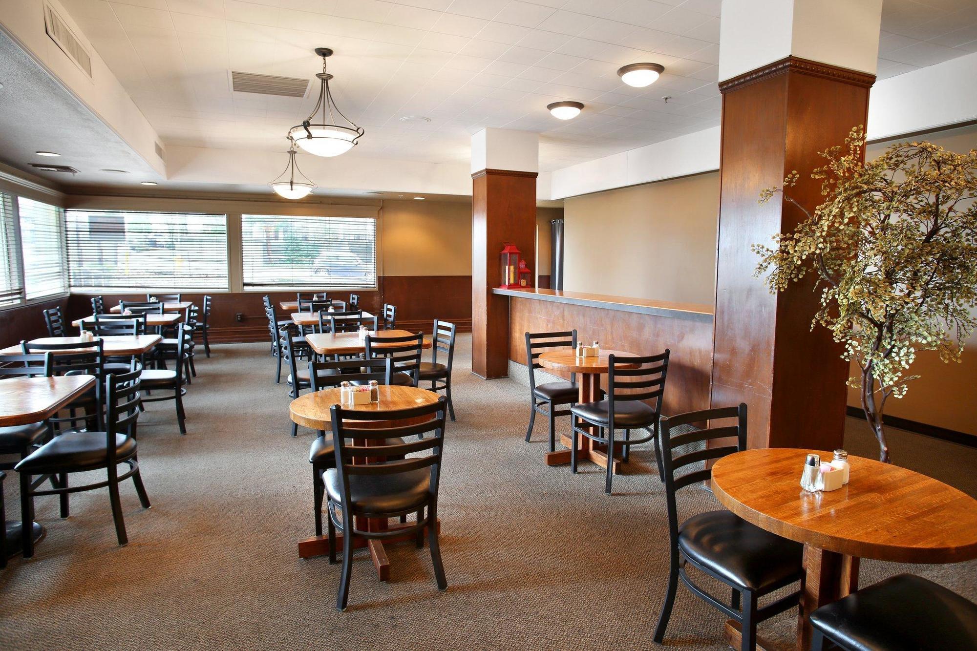 Red Lion Inn & Suites Olympia, Governor Hotel מראה חיצוני תמונה