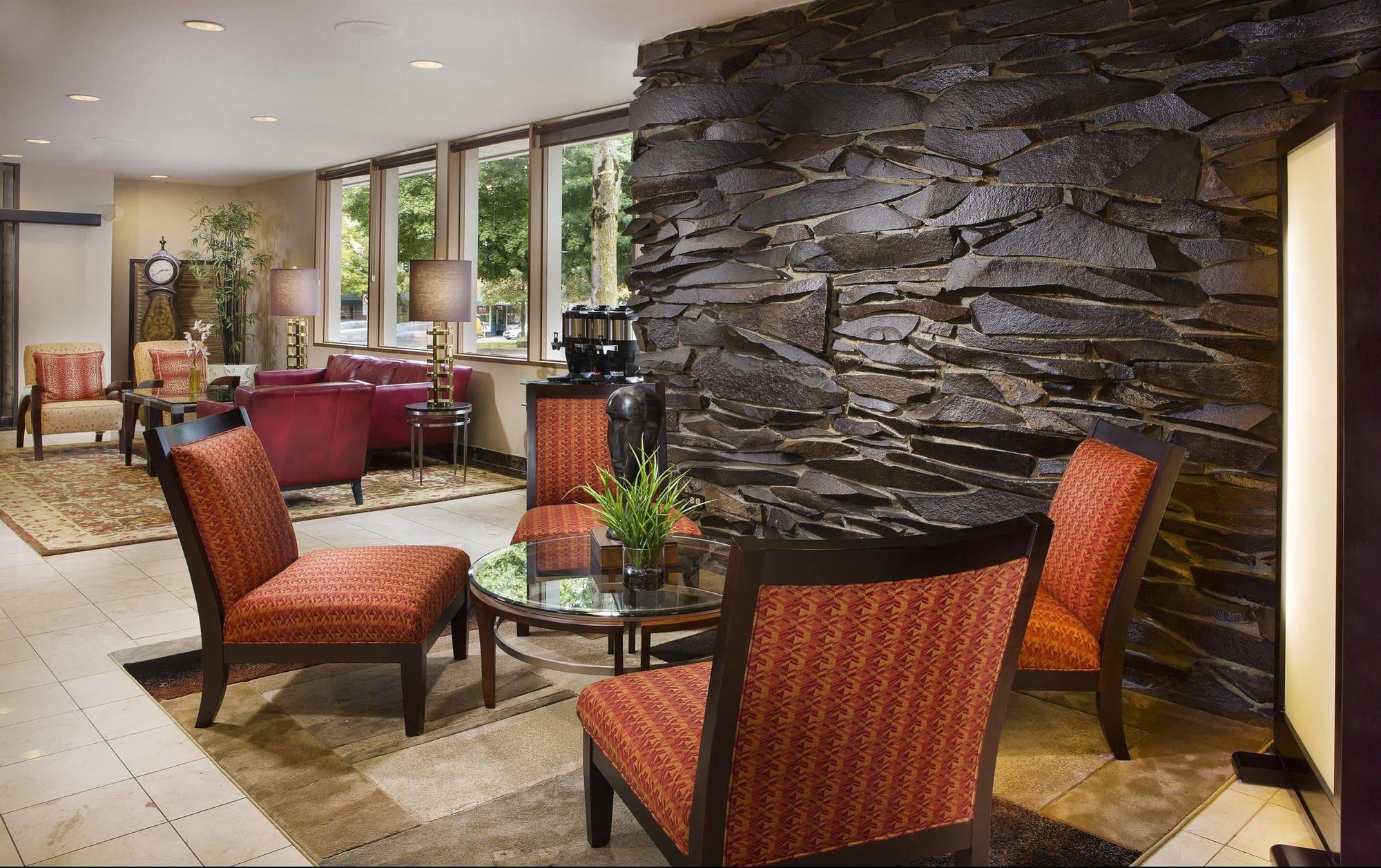 Red Lion Inn & Suites Olympia, Governor Hotel מראה חיצוני תמונה