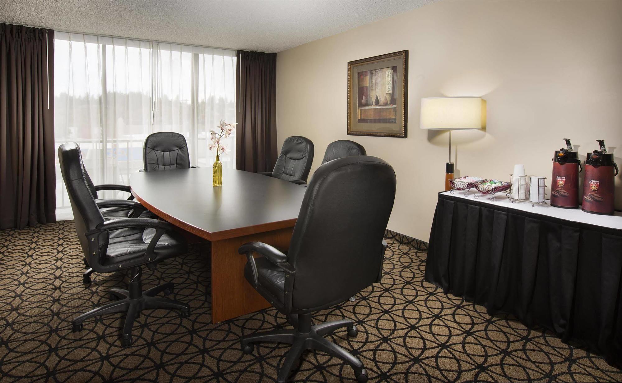 Red Lion Inn & Suites Olympia, Governor Hotel מראה חיצוני תמונה