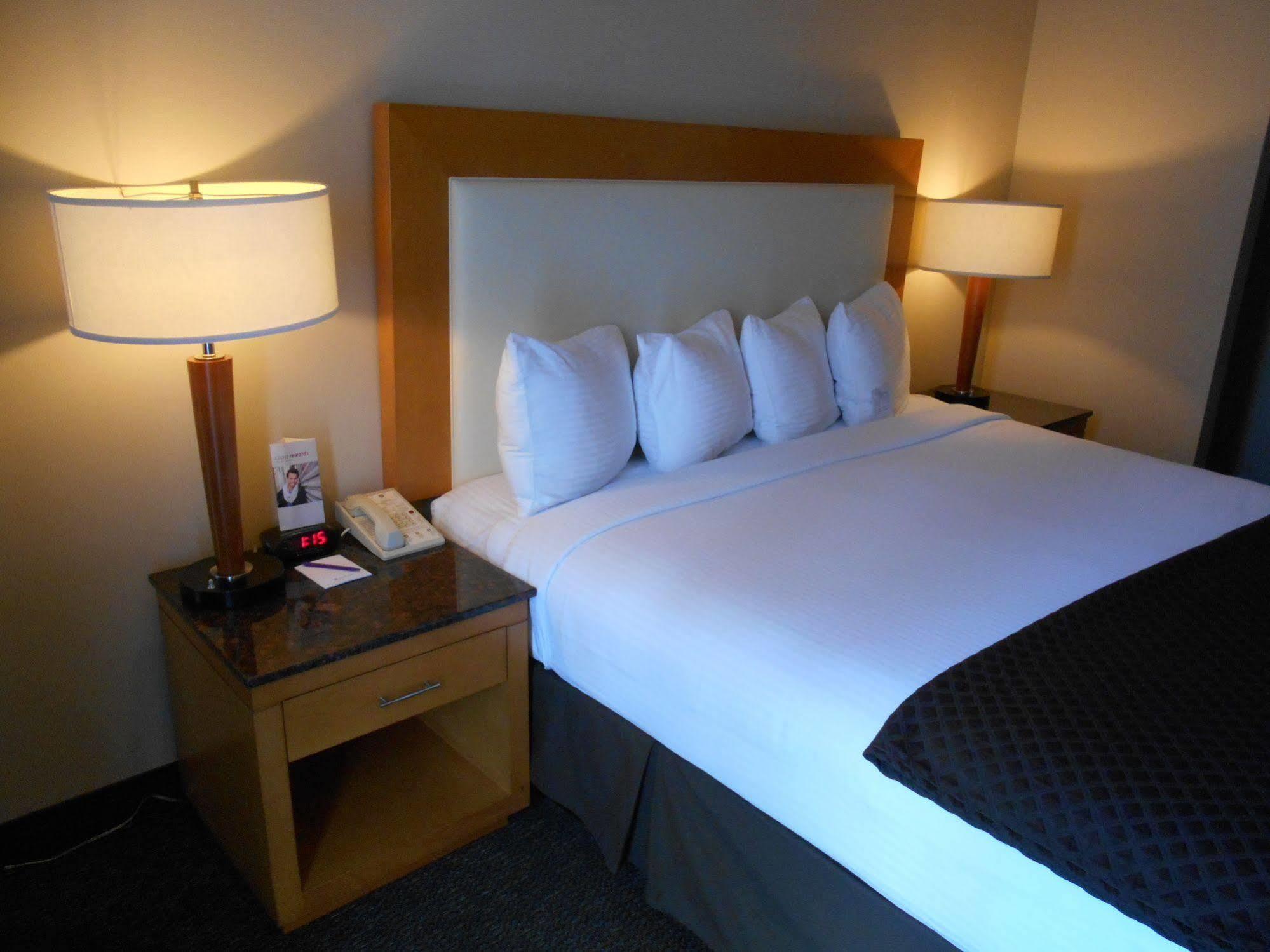 Red Lion Inn & Suites Olympia, Governor Hotel מראה חיצוני תמונה